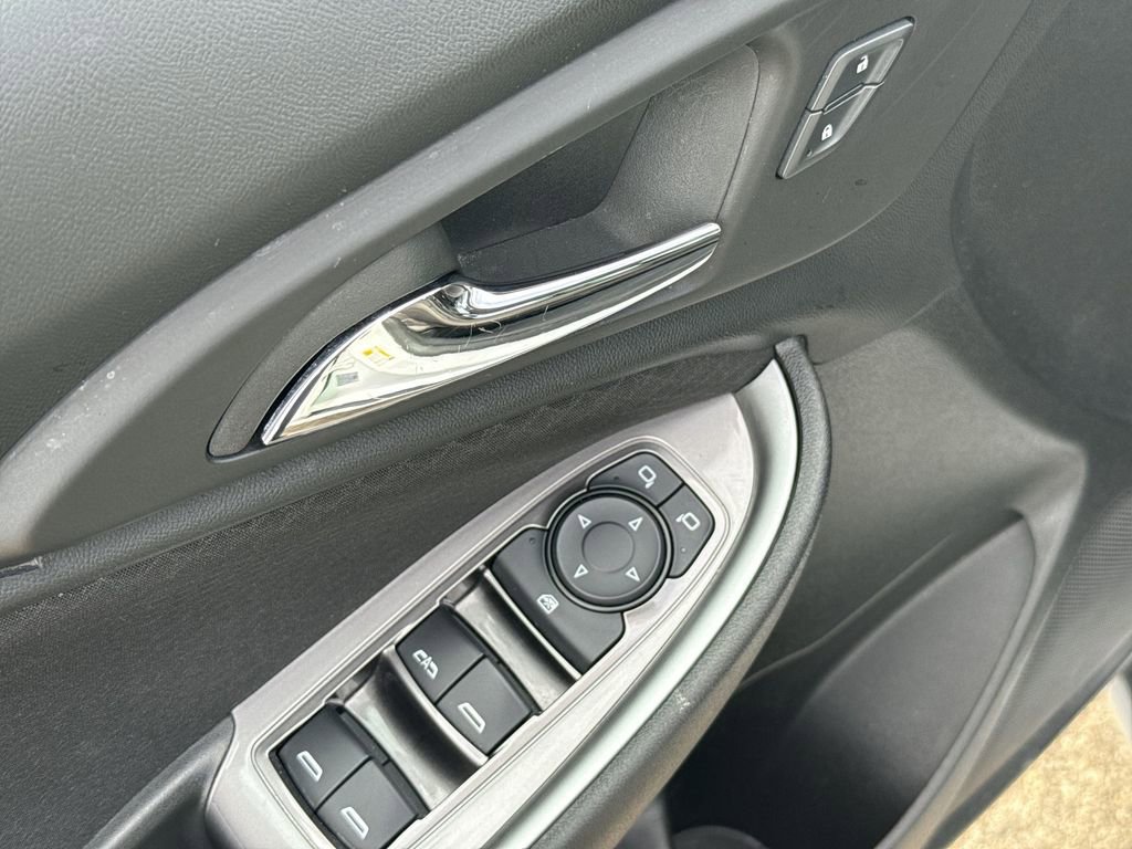 Used 2023 Chevrolet Malibu LT image 15