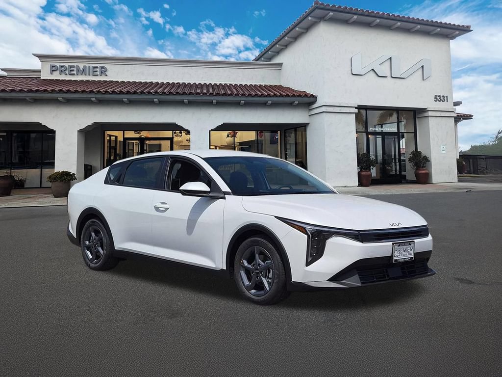 New 2026 Kia K4 FWD image 2