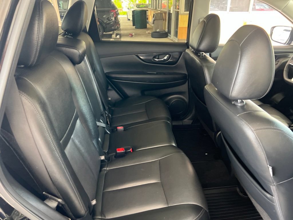 Used 2020 Nissan Rogue SL w/ Premium Package AWD/4WD image 15