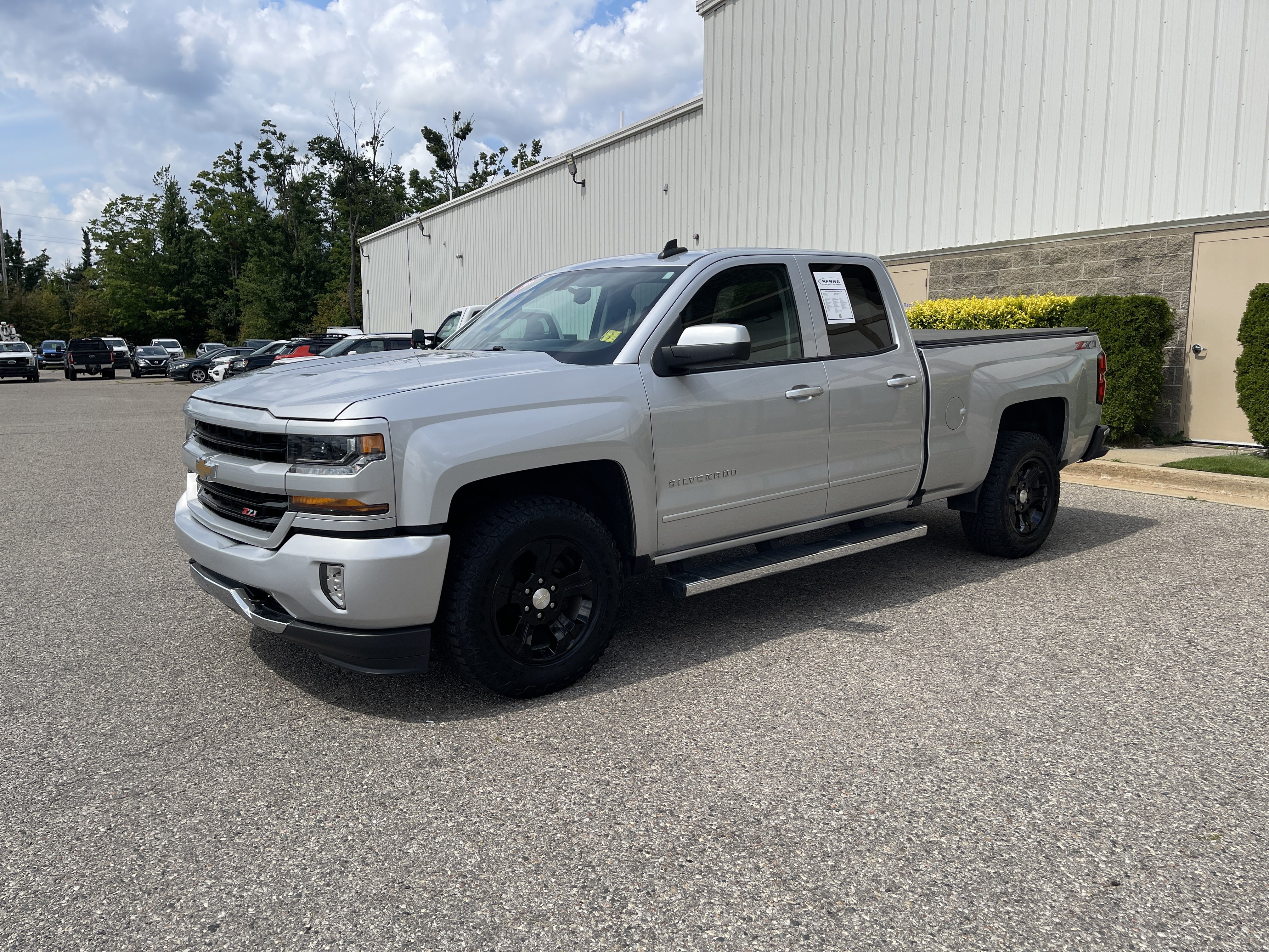 Used 2019 Chevrolet Silverado 1500 LT w/ All Star Edition AWD/4WD image 7