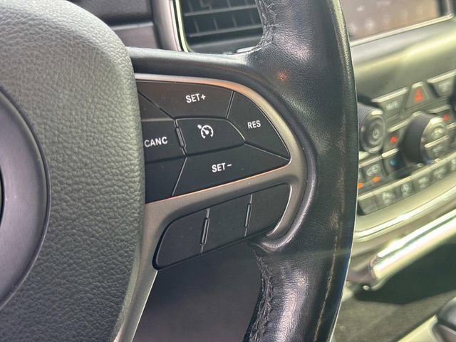 Used 2020 Jeep Grand Cherokee Laredo image 25