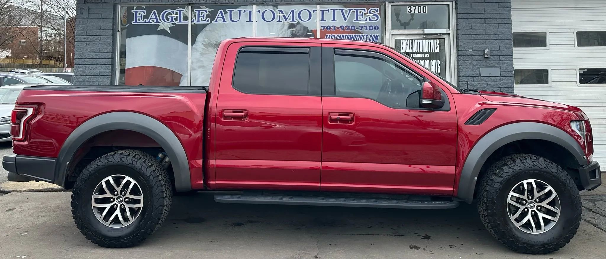 Used 2018 Ford F150 Raptor w/ Equipment Group 802A Luxury image 2