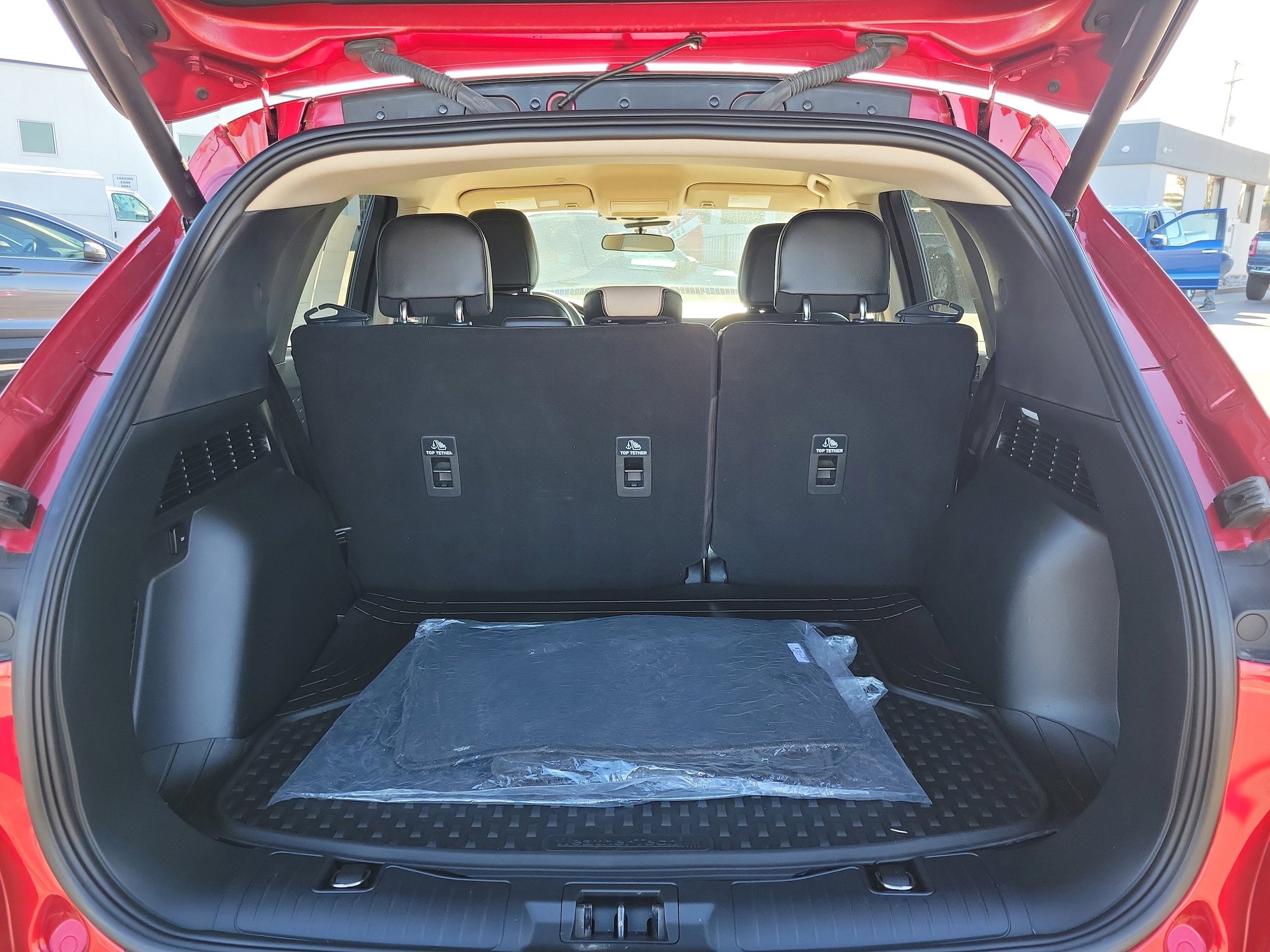 Certified 2020 Ford Escape SEL image 8