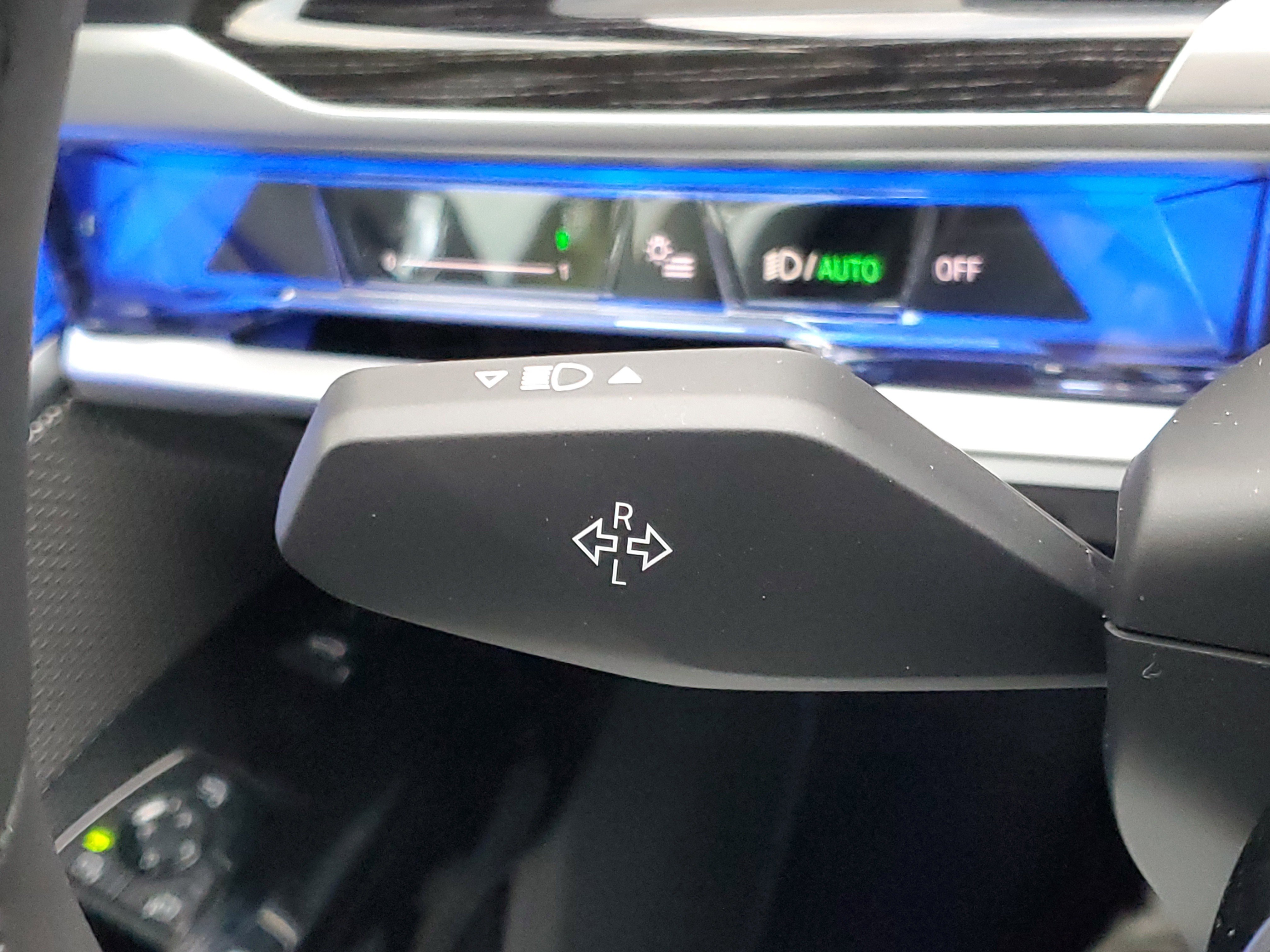 New 2026 BMW 740i xDrive image 14