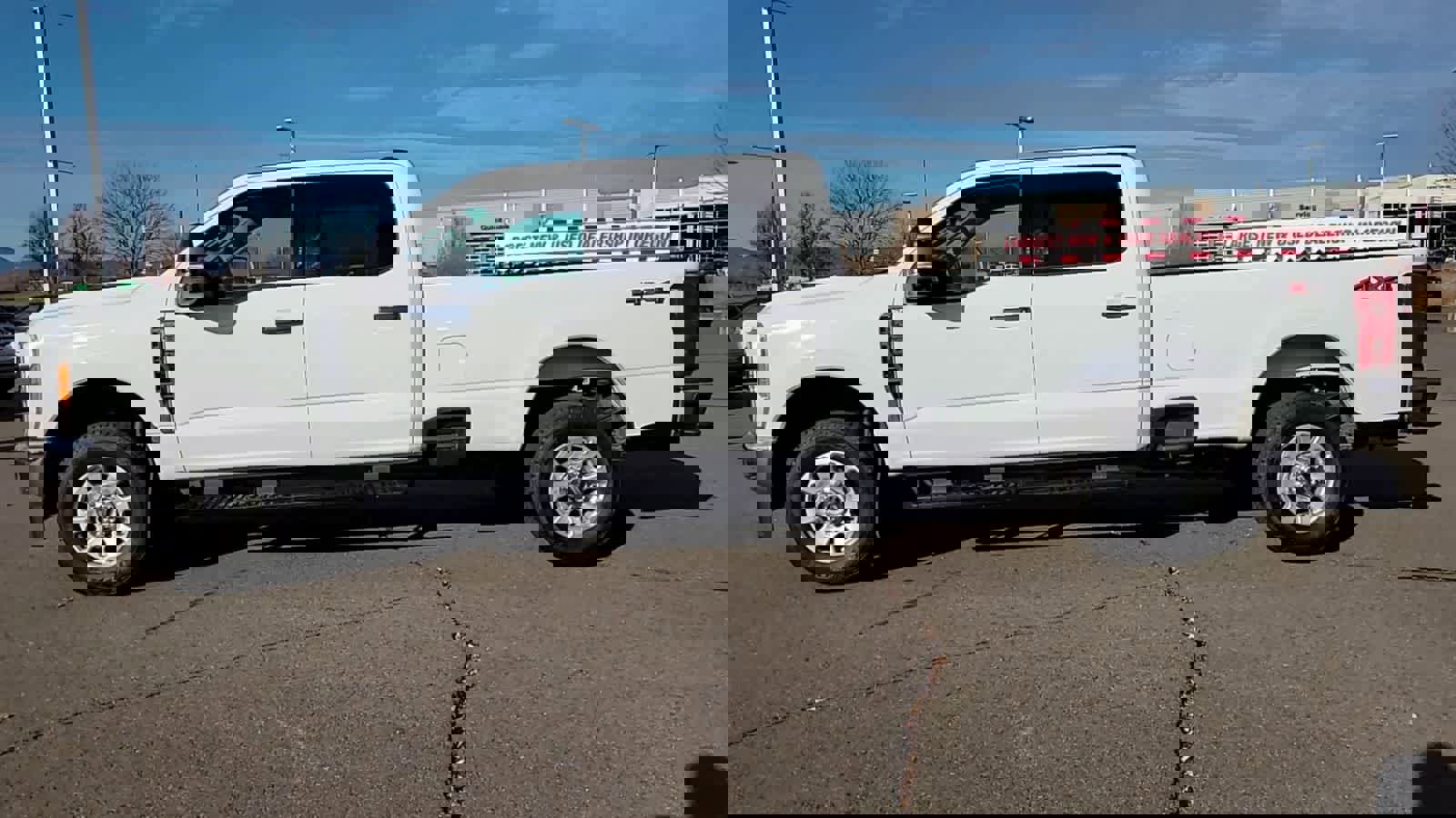 Used 2023 Ford F350 XLT image 5