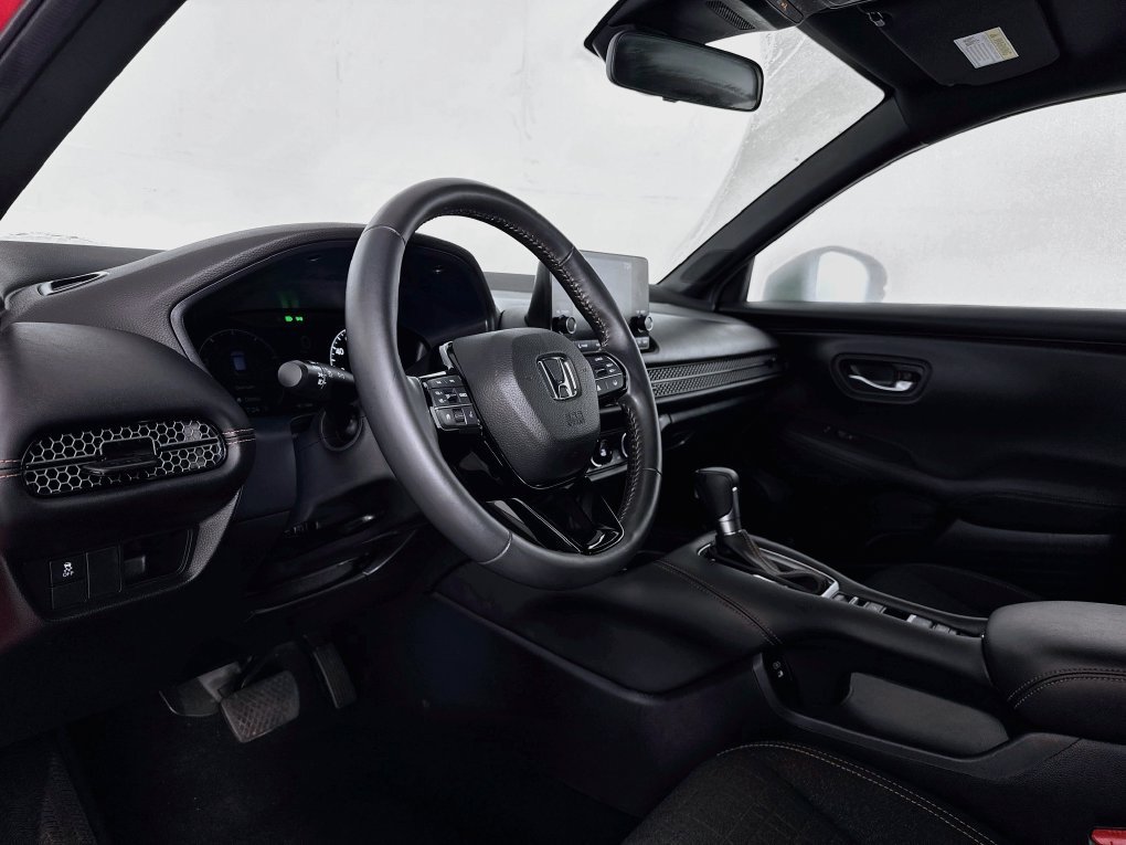 Used 2024 Honda HR-V Sport image 14