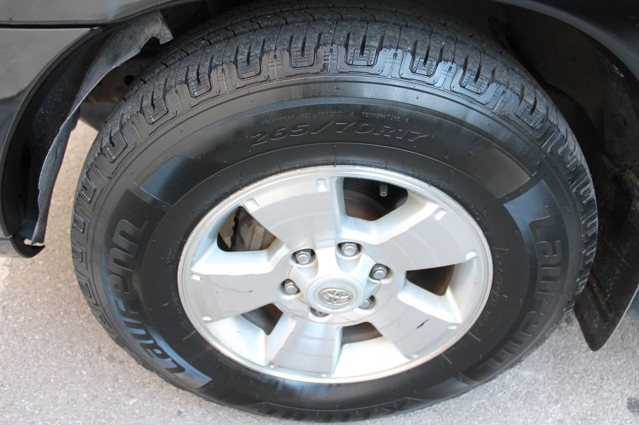 Used 2003 Toyota Sequoia Limited RWD image 10