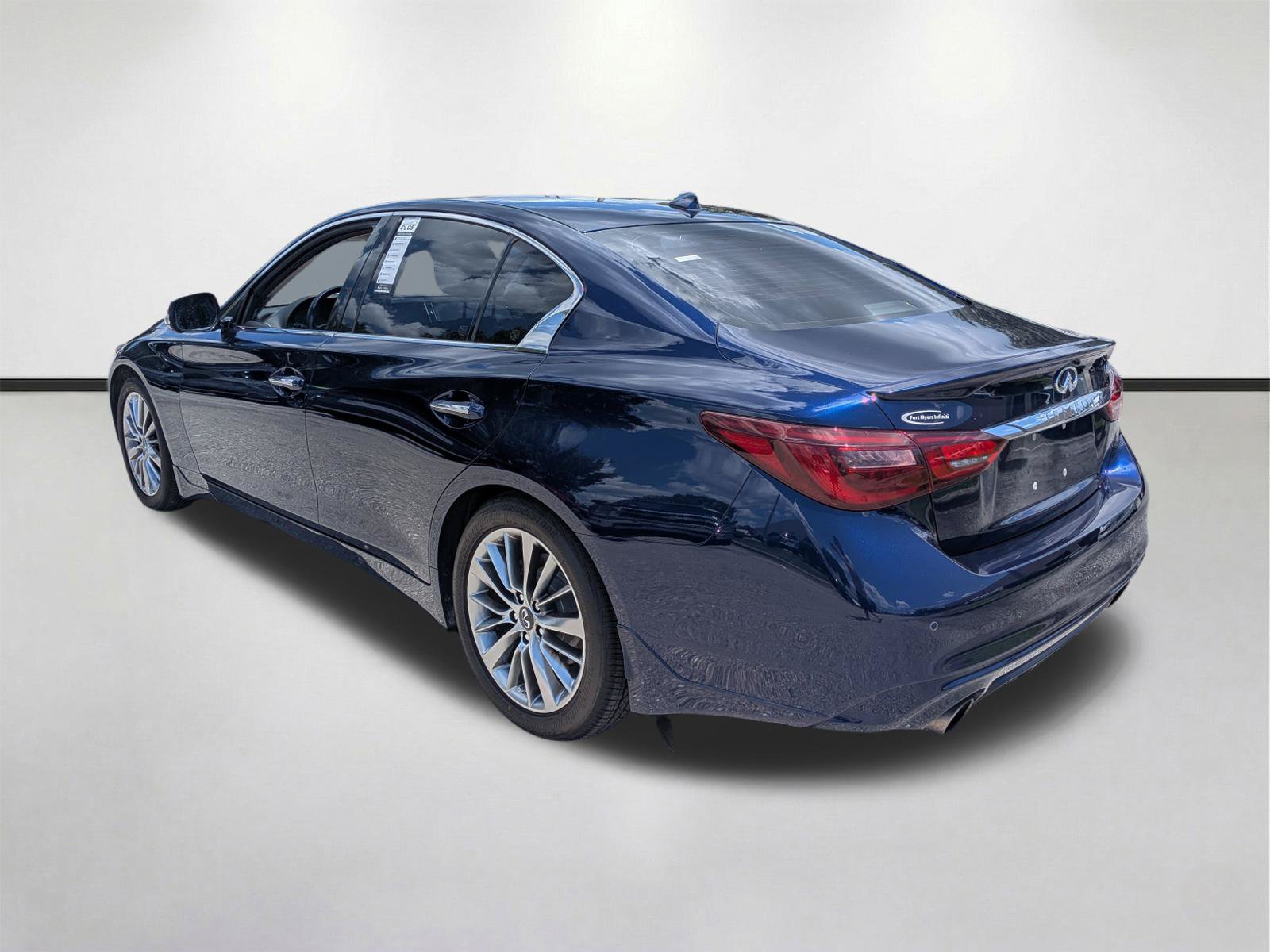 Used 2022 INFINITI Q50 Luxe w/ Cargo Package RWD image 6
