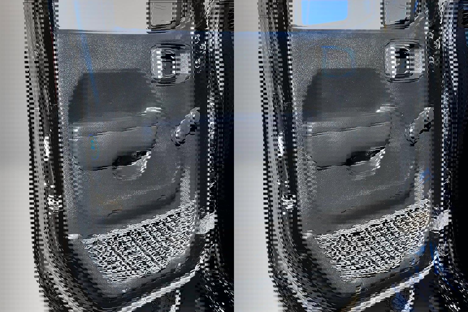 Used 2023 Jeep Gladiator Sport image 21