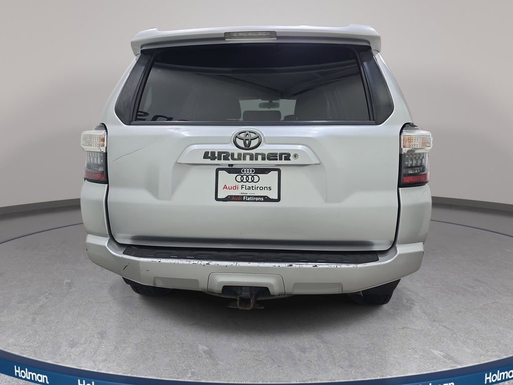Used 2014 Toyota 4Runner SR5 AWD/4WD image 7