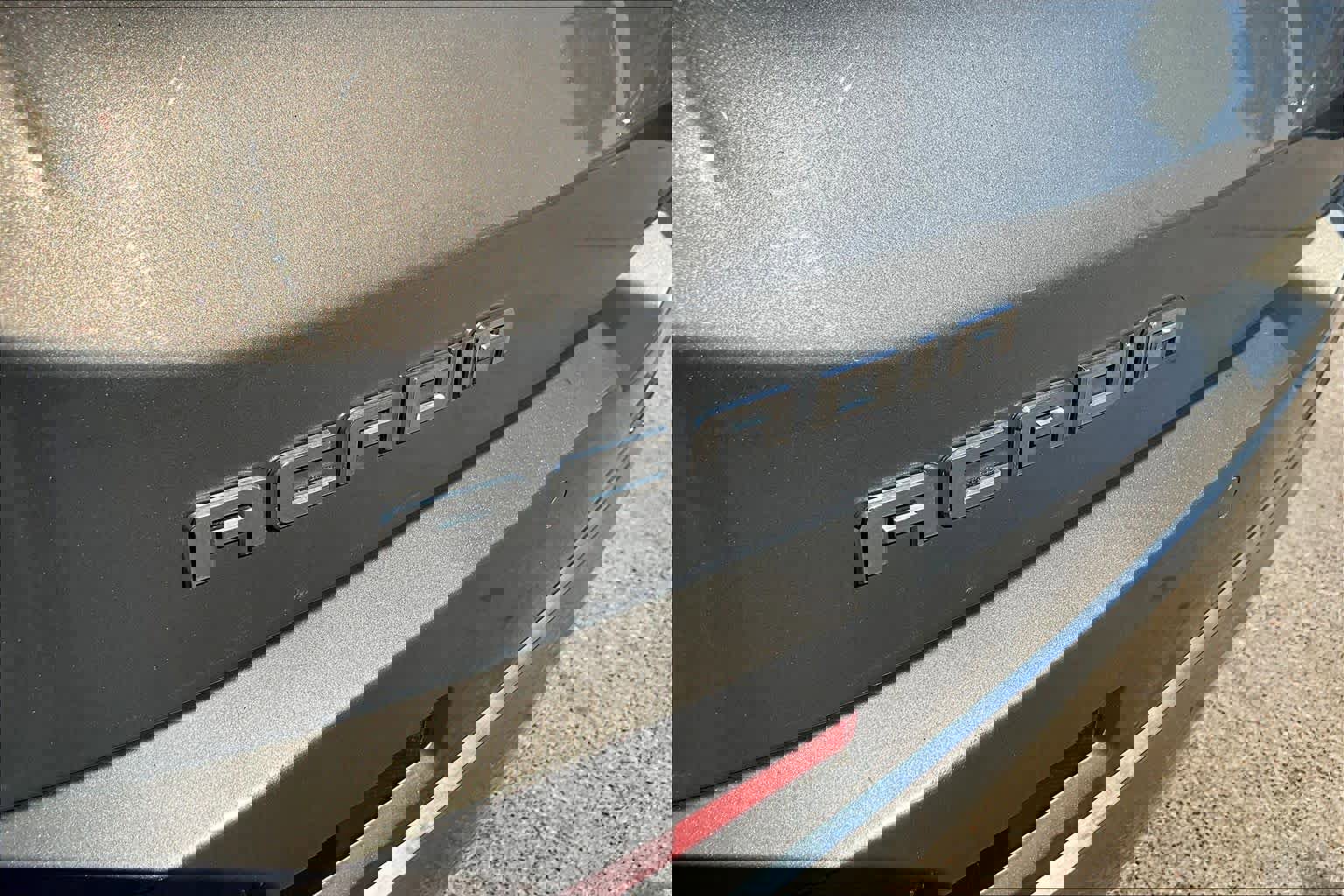 Used 2019 GMC Acadia Denali image 31