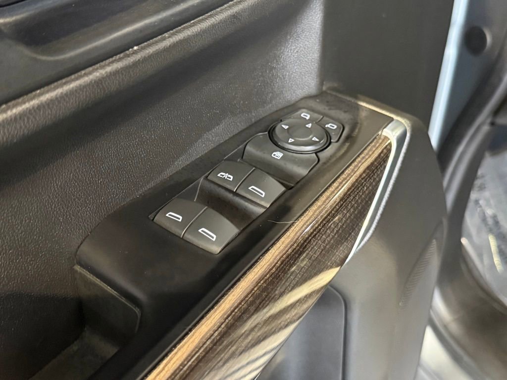 Used 2019 Chevrolet Silverado 1500 LT w/ Convenience Package image 18