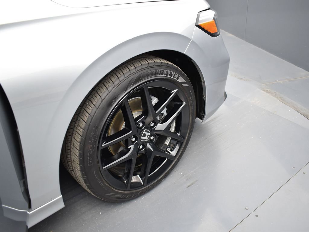 Used 2025 Honda Civic Sport image 25