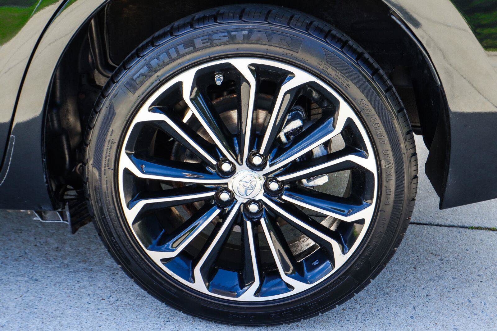 Used 2015 Toyota Corolla S Premium FWD image 22
