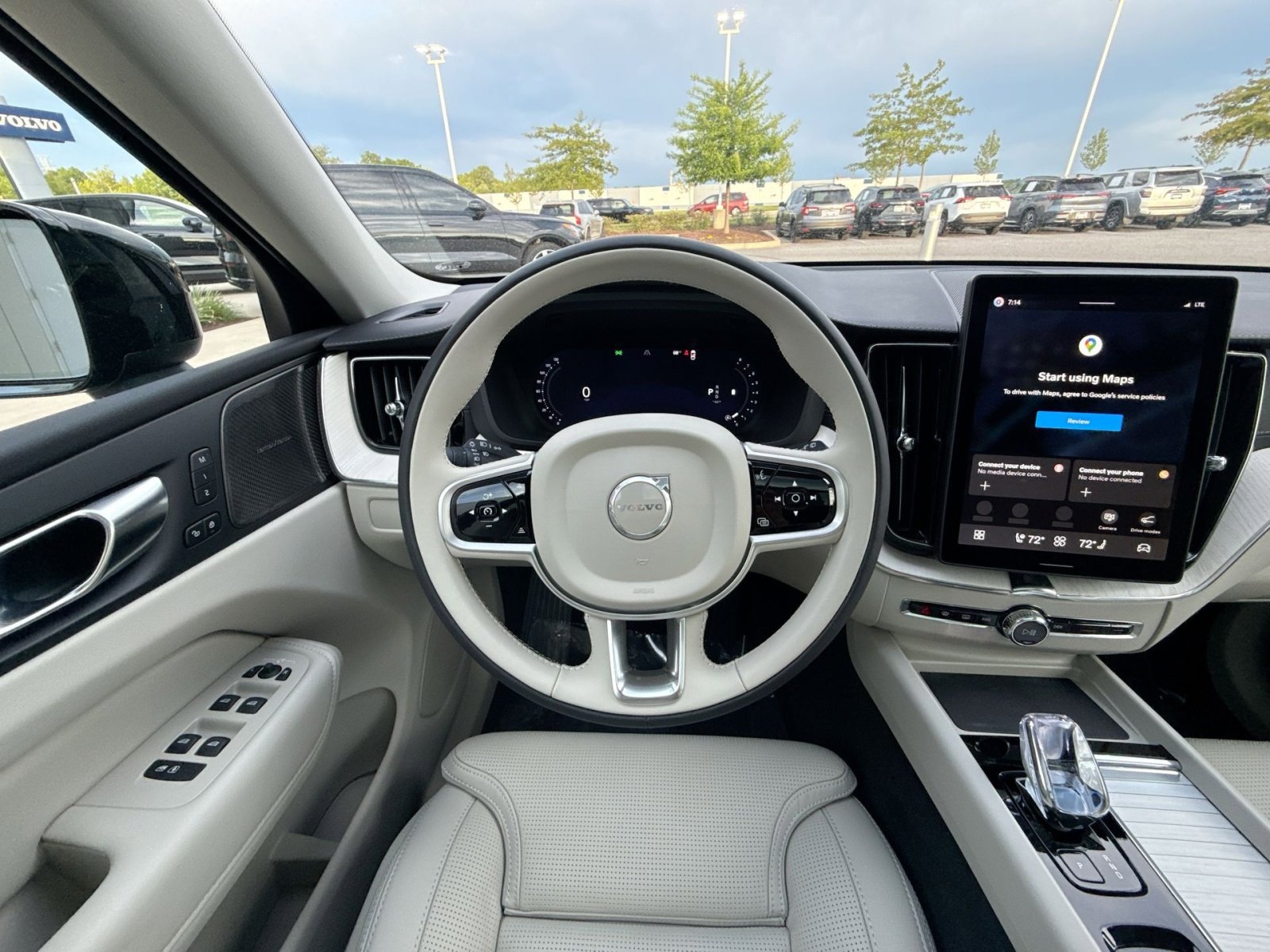 Certified 2026 Volvo XC60 B5 Ultra w/ Climate Package AWD/4WD image 16
