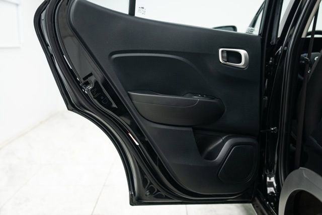 Used 2023 Hyundai Venue SEL image 24