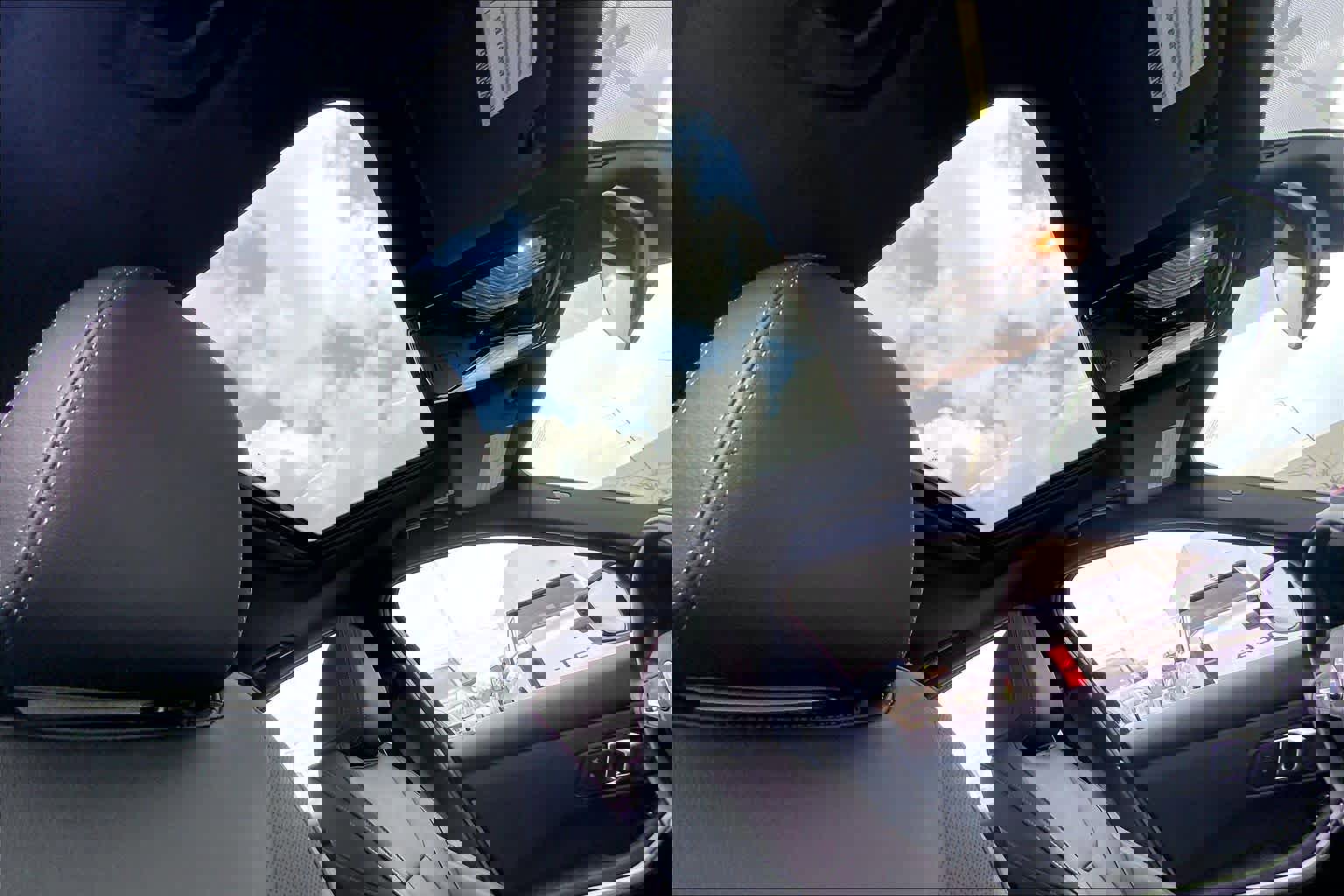 Used 2024 BMW 330i Sedan image 13