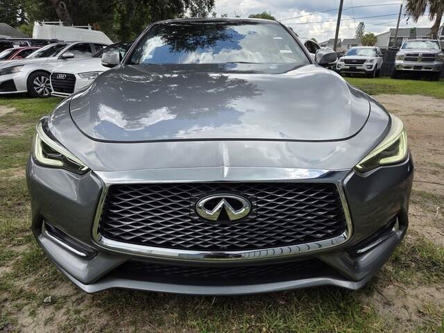 Used 2017 INFINITI Q60 Red Sport 400 RWD image 2