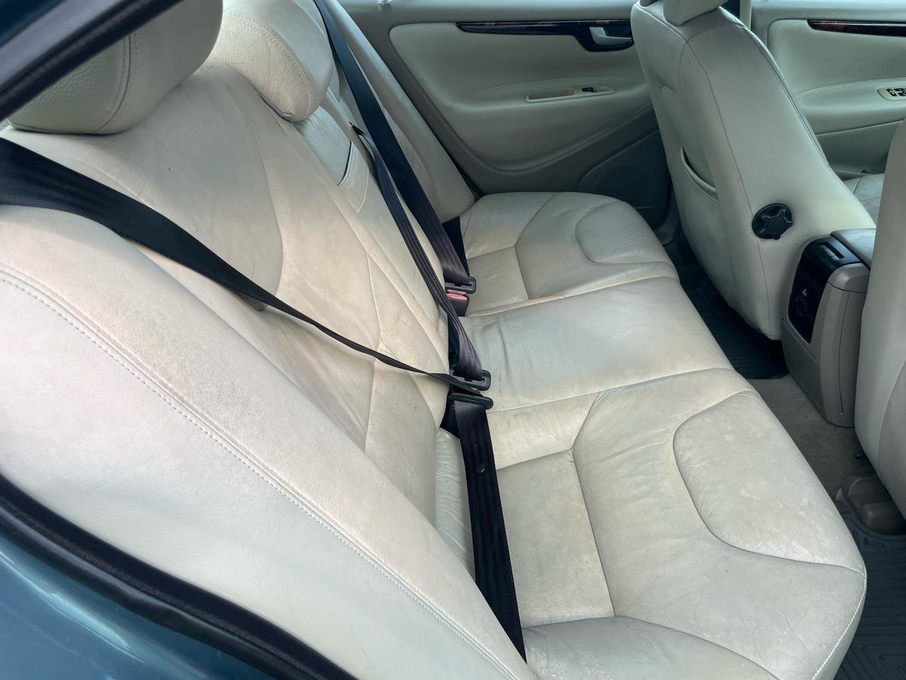 Used 2005 Volvo S60 2.5T FWD image 34