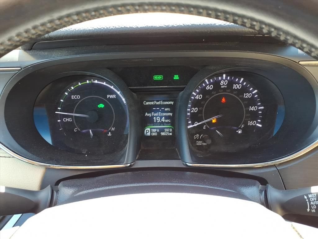 Used 2018 Toyota Avalon Limited w/ All Weather Liner Package FWD image 16