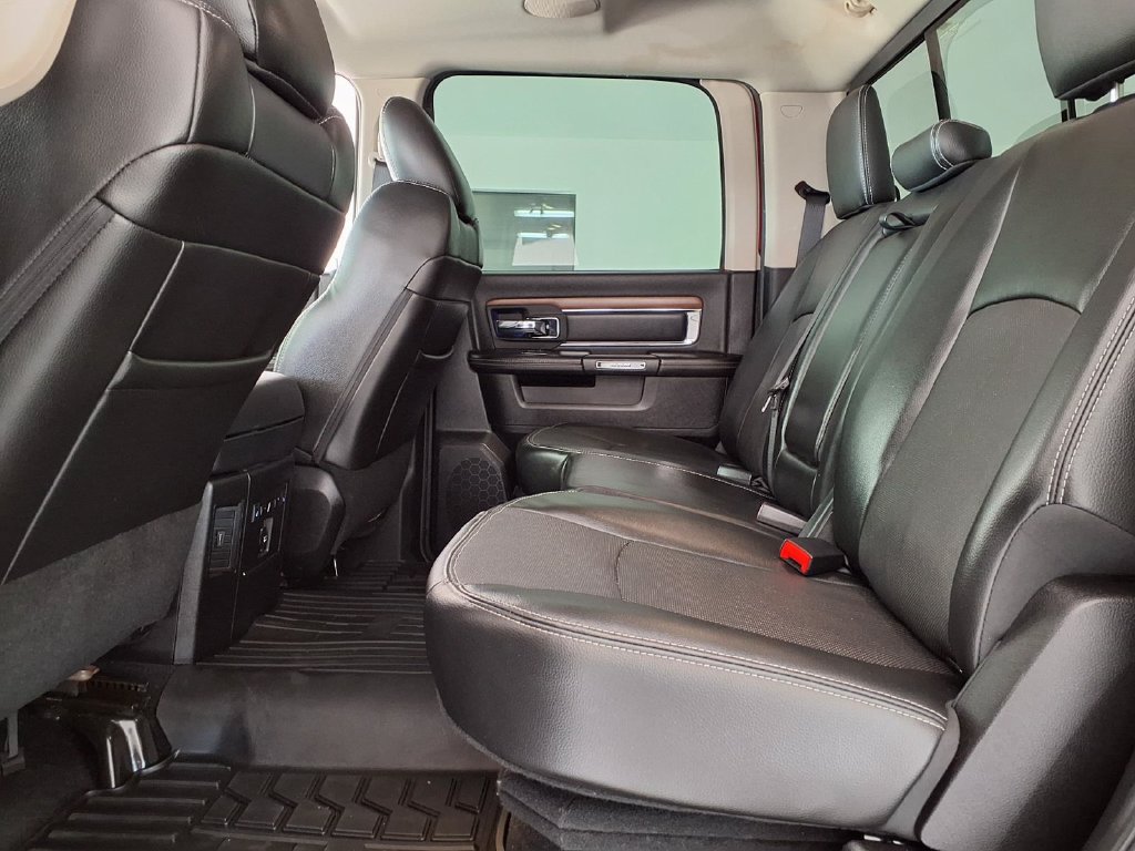 Used 2013 RAM 1500 Laramie w/ Convenience Group AWD/4WD image 14