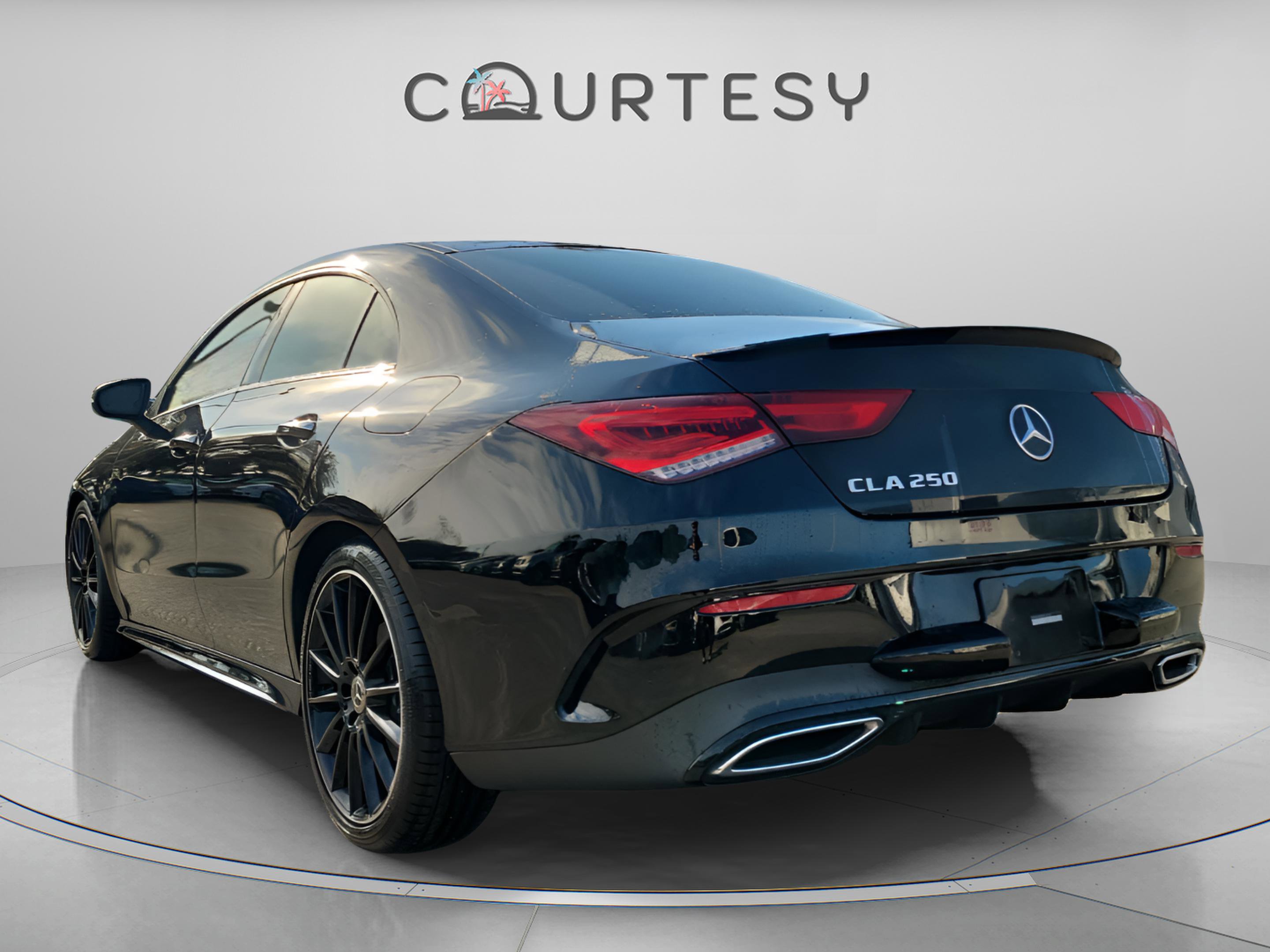 Used 2021 Mercedes-Benz CLA 250 image 3