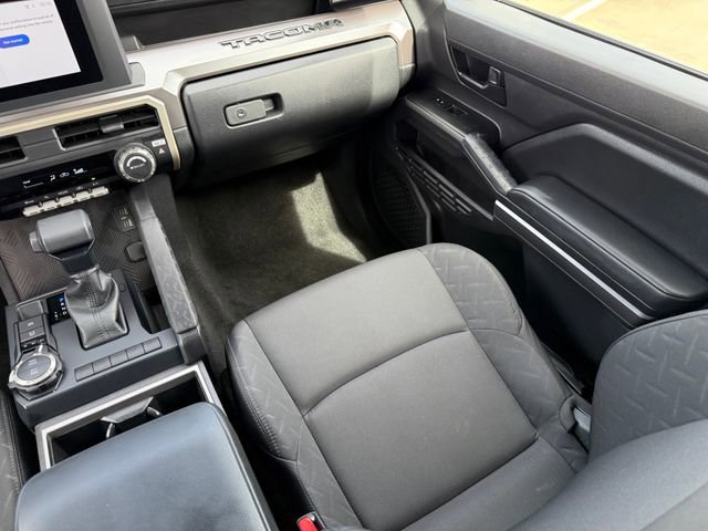 Used 2025 Toyota Tacoma SR5 image 27
