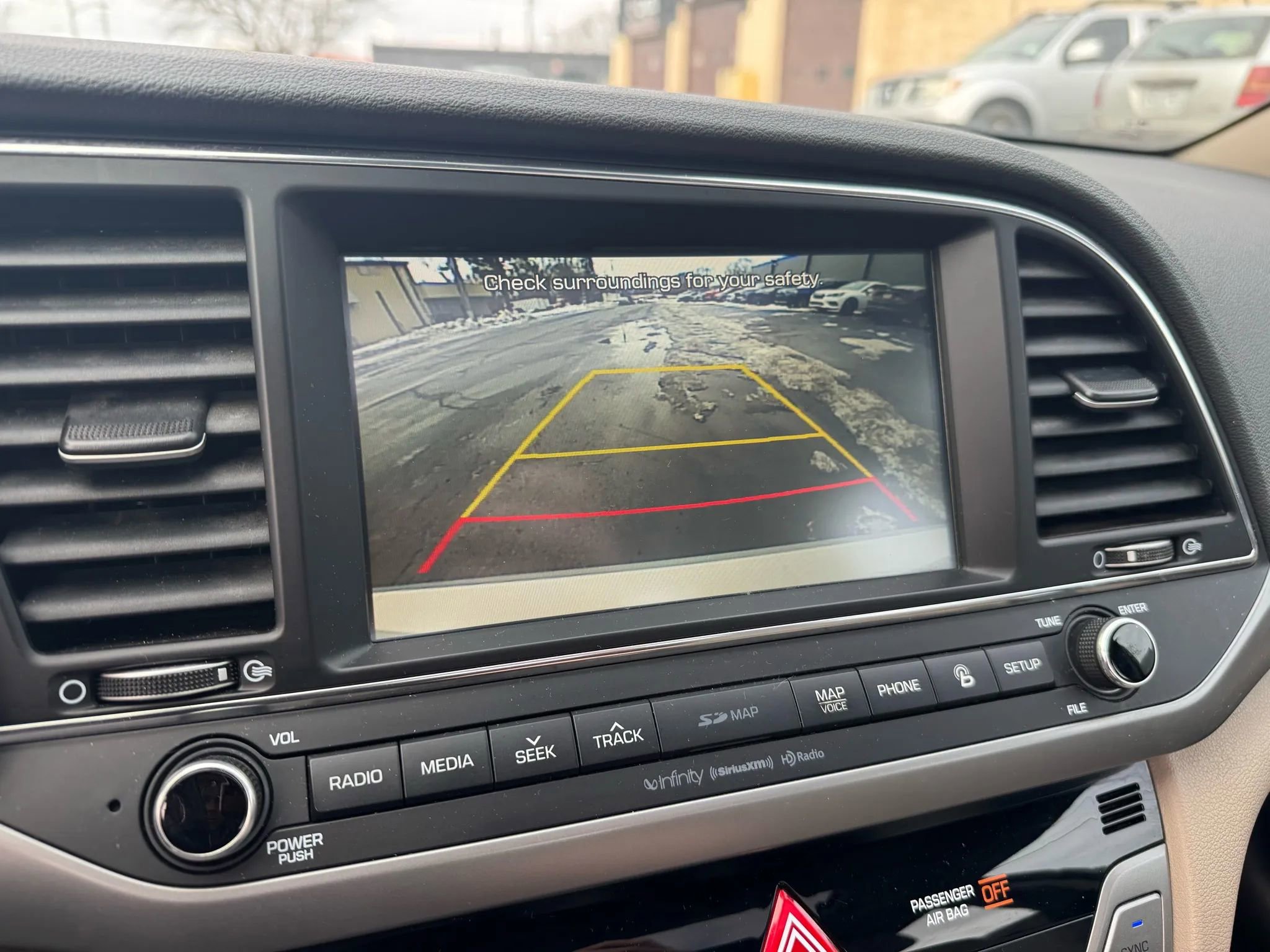 Used 2017 Hyundai Elantra Limited w/ Limited Tech Package 04 image 16