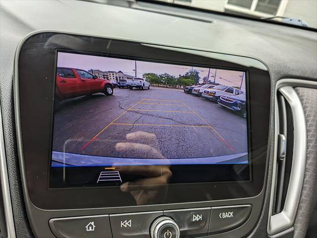 Used 2020 Chevrolet Malibu LS FWD image 21