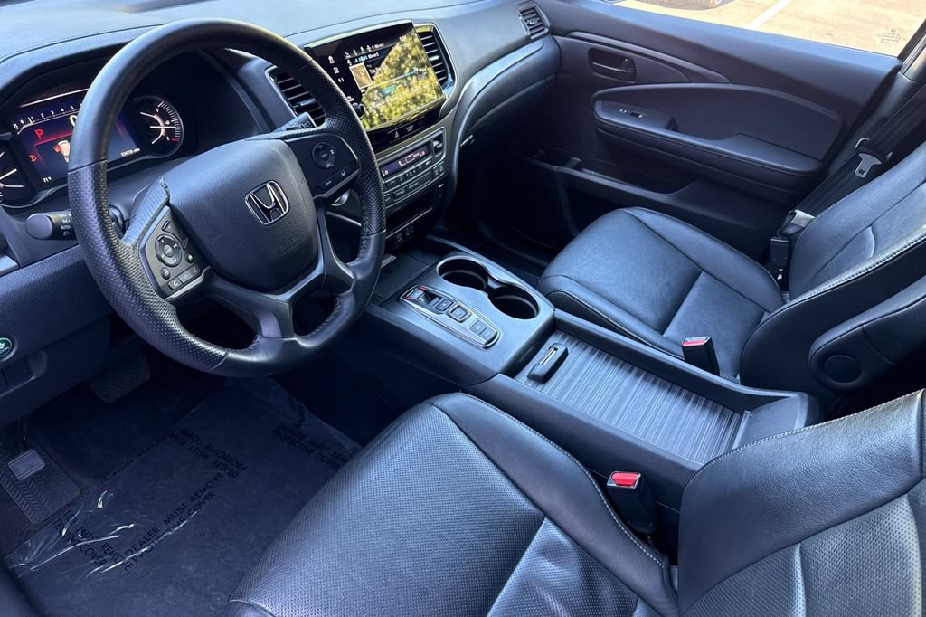 Certified 2023 Honda Passport EX-L image 3