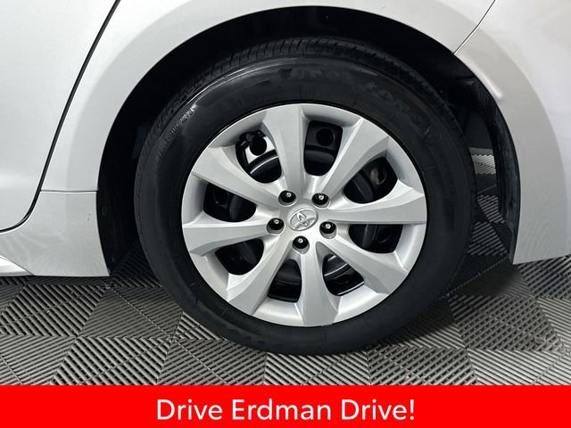Certified 2024 Toyota Corolla LE FWD image 4