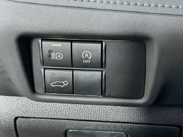 Used 2023 Toyota Highlander XLE AWD/4WD image 23