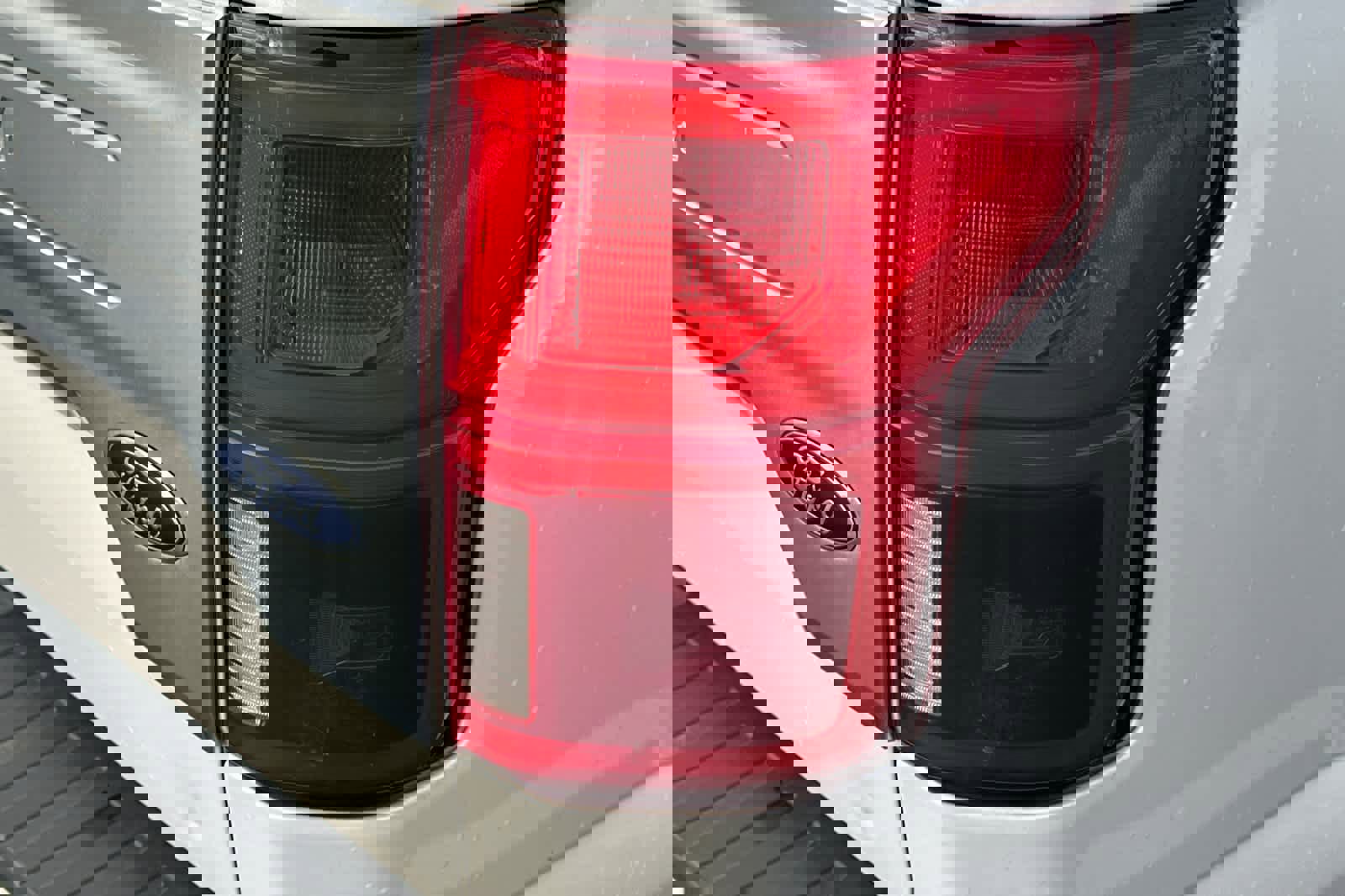 Used 2018 Ford F150 Platinum w/ Equipment Group 701A Luxury image 15