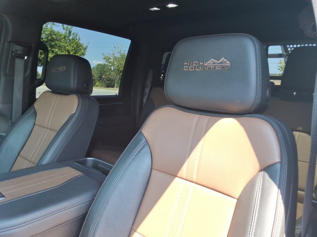 Certified 2025 Chevrolet Silverado 3500 High Country w/ High Country Premium Package AWD/4WD image 22