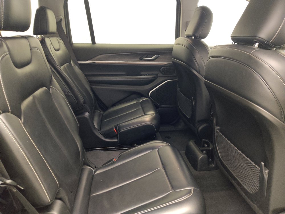 Used 2021 Jeep Grand Cherokee L Limited AWD/4WD image 19