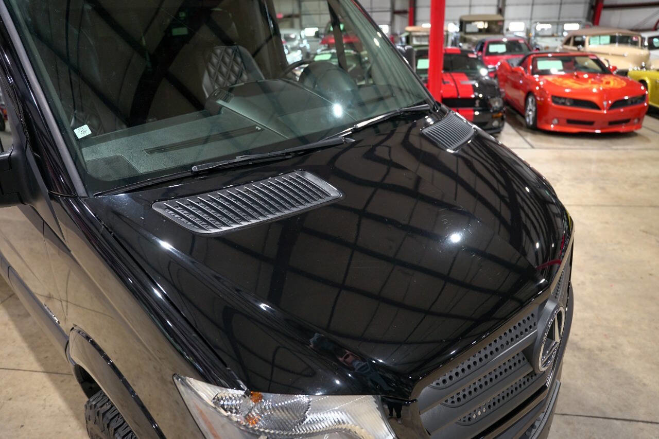 Used 2016 Freightliner Sprinter 2500 image 18