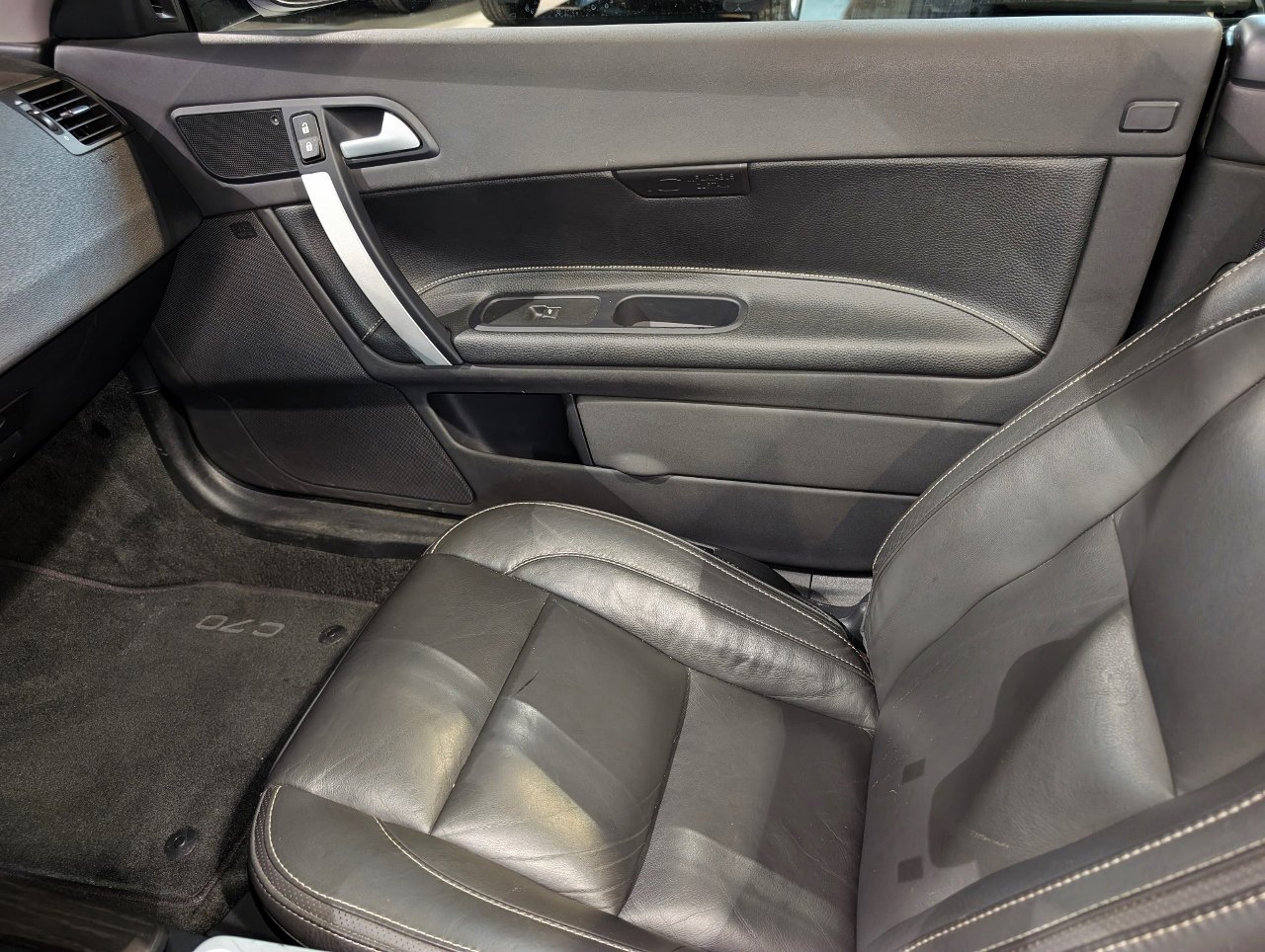 Used 2013 Volvo C70 T5 image 32