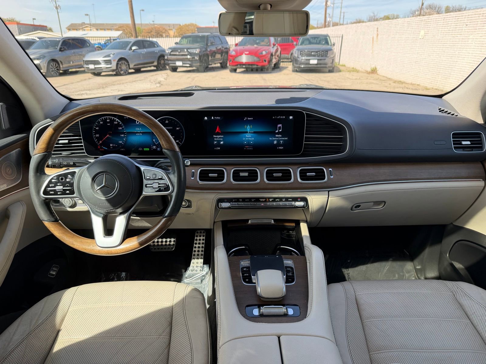 Used 2020 Mercedes-Benz GLS 580 4MATIC image 11