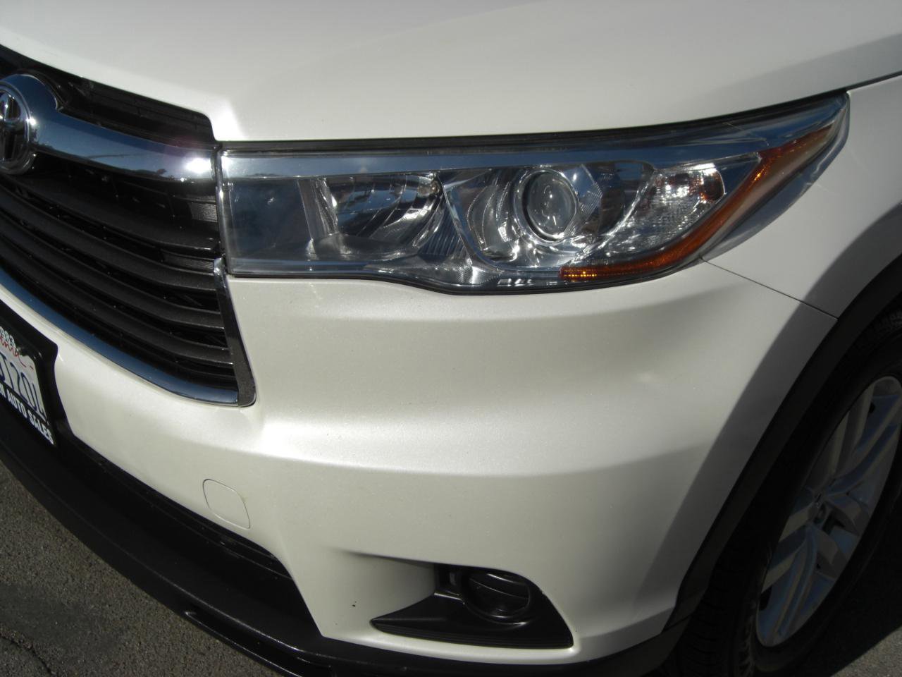 Used 2016 Toyota Highlander LE FWD image 6