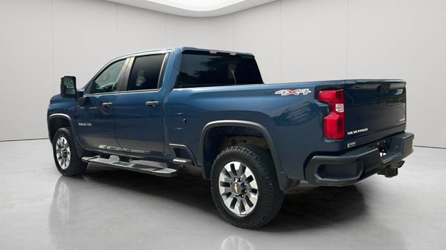 Used 2022 Chevrolet Silverado 2500 Custom w/ Custom Convenience Package AWD/4WD image 8