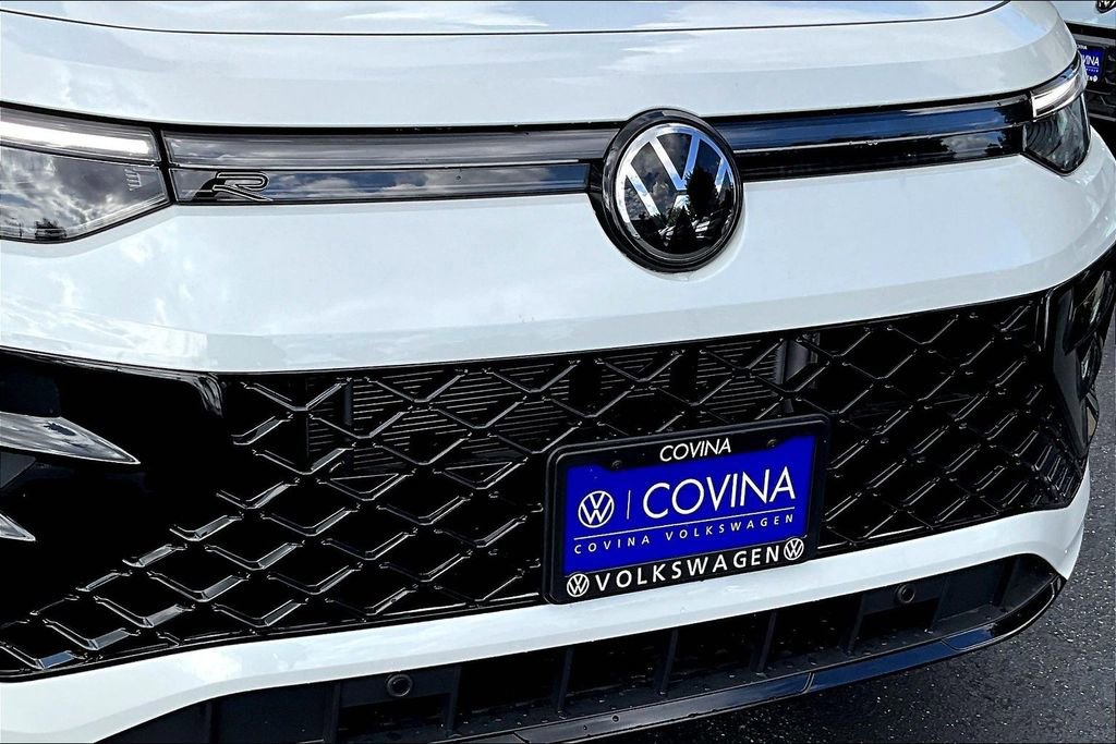 New 2026 Volkswagen Tiguan SE R-Line image 29