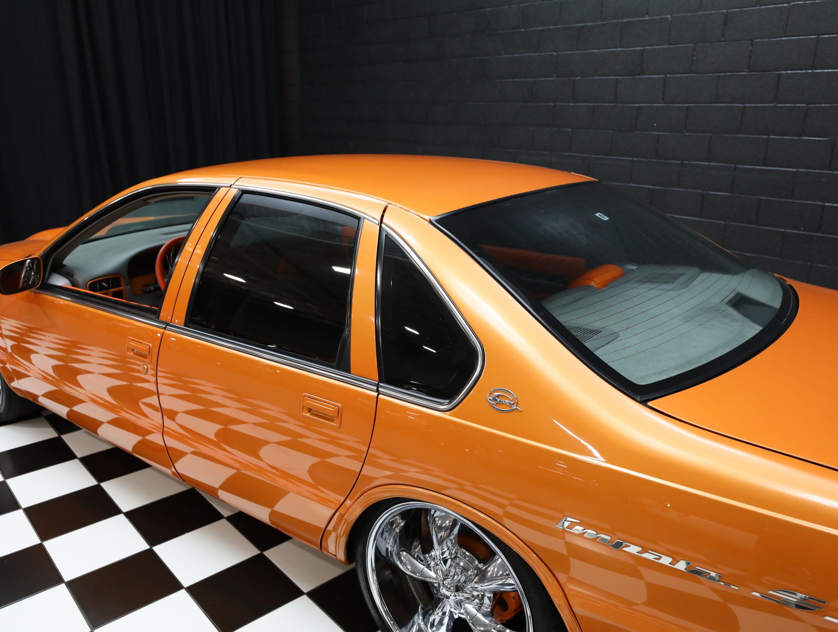 Used 1995 Chevrolet Impala SS RWD image 28