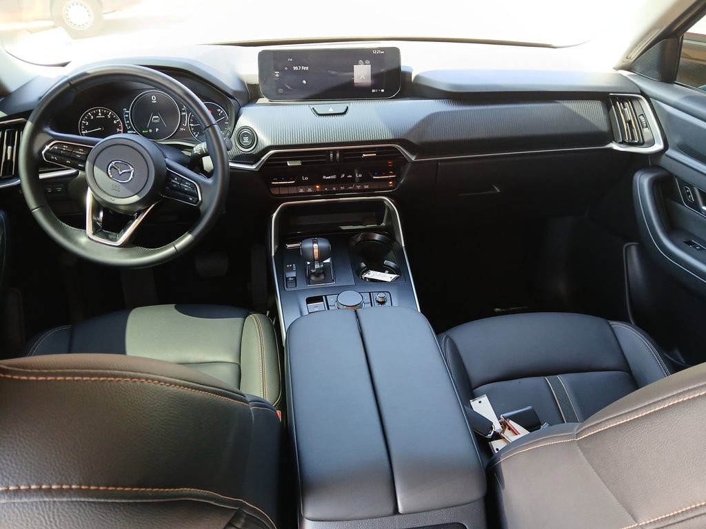Used 2025 MAZDA CX-90 3.3 Turbo w/ Select Package image 9