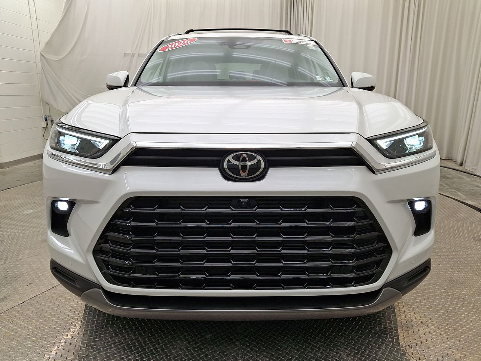 Certified 2026 Toyota Grand Highlander AWD image 33