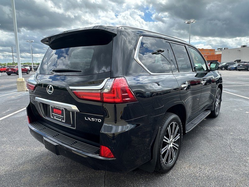 Used 2019 Lexus LX 570 4WD w/ Luxury Package image 5