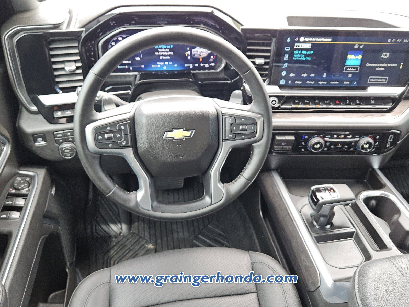Used 2026 Chevrolet Silverado 1500 LTZ w/ LTZ Premium Package AWD/4WD image 13