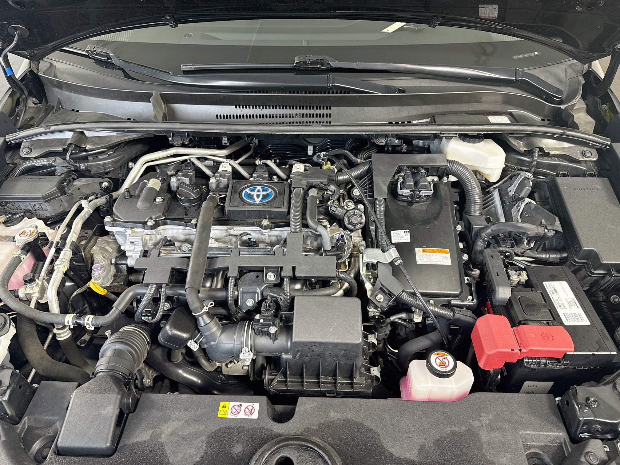 Used 2022 Toyota Corolla LE FWD image 39