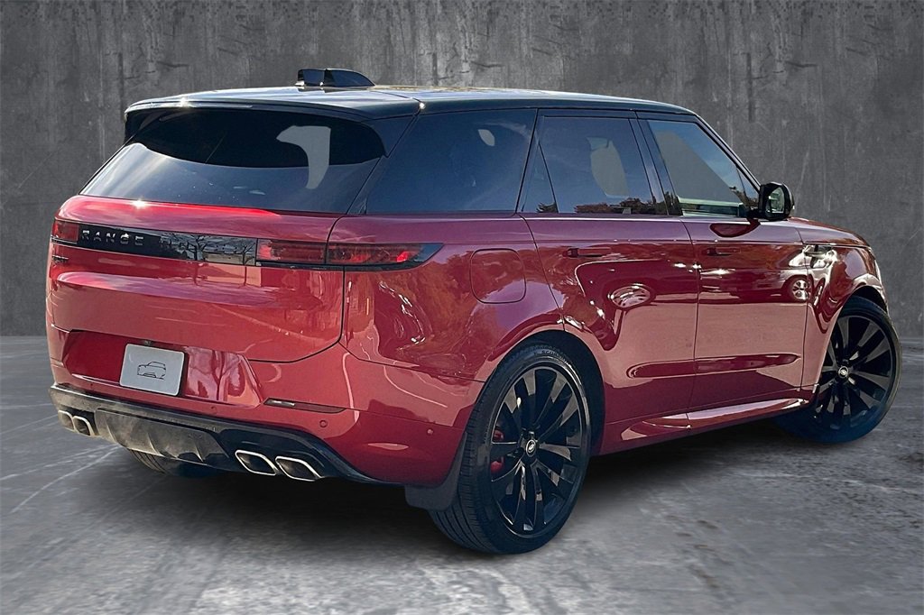 Used 2025 Land Rover Range Rover Sport Dynamic SE image 6