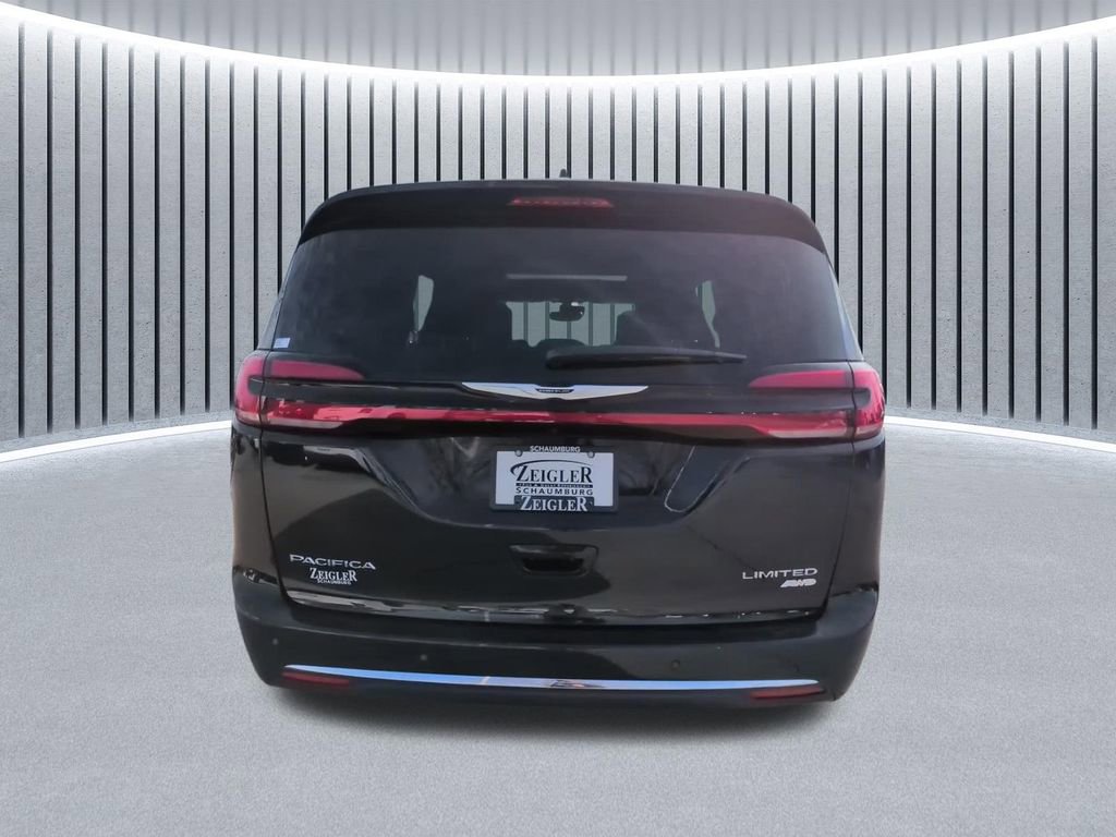 New 2026 Chrysler Pacifica Limited w/ Uconnect Theater Family Group image 9