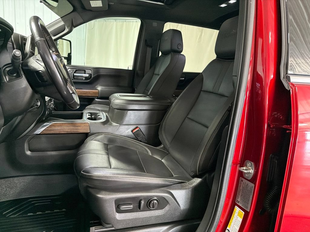 Certified 2022 Chevrolet Silverado 2500 High Country w/ Technology Package AWD/4WD image 5